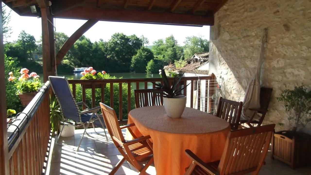 Chambres D'Hotes Moulin De Rigoulieres Saint-Sylvestre-sur-Lot Exterior photo